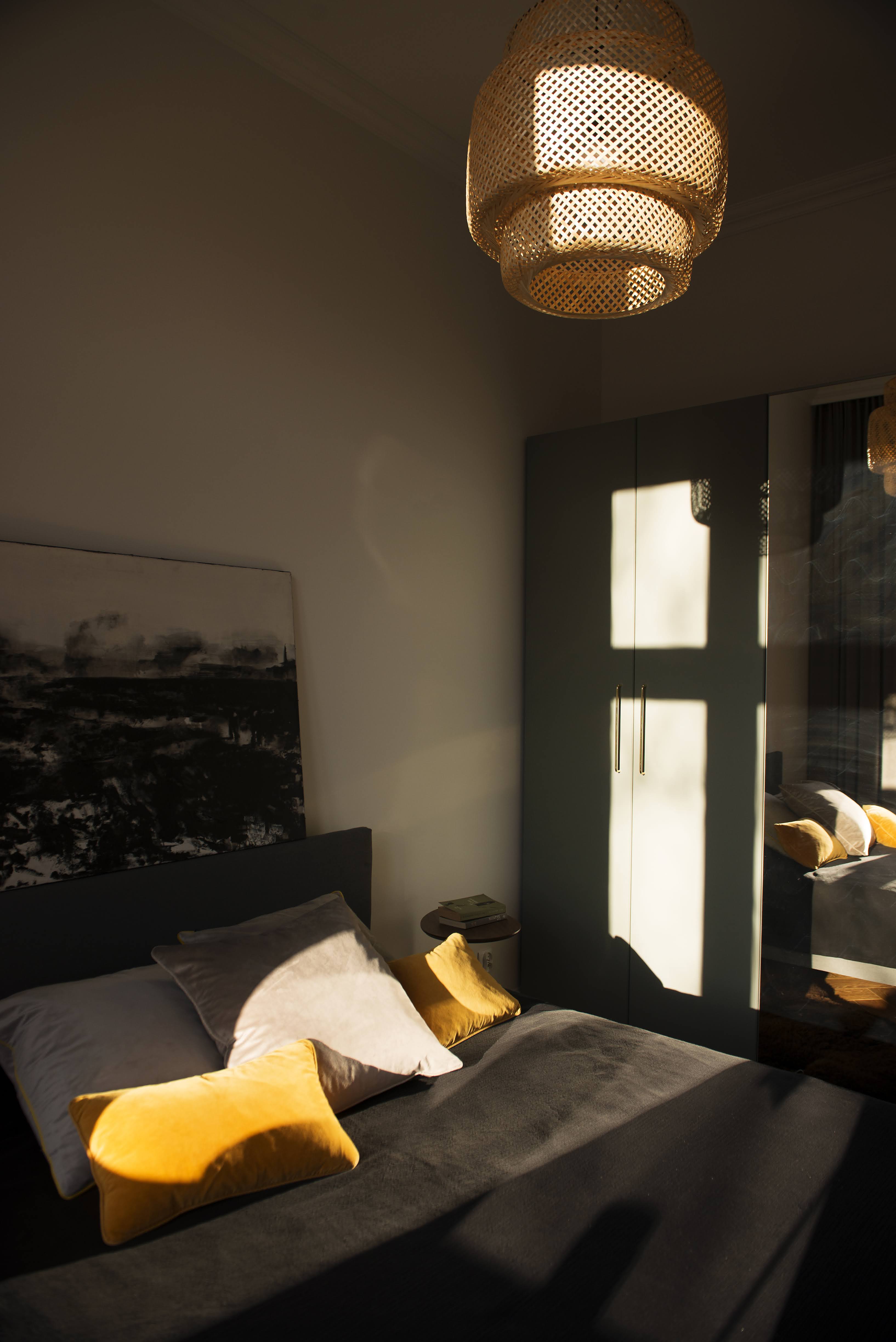 Klimatyczna sypialnia.